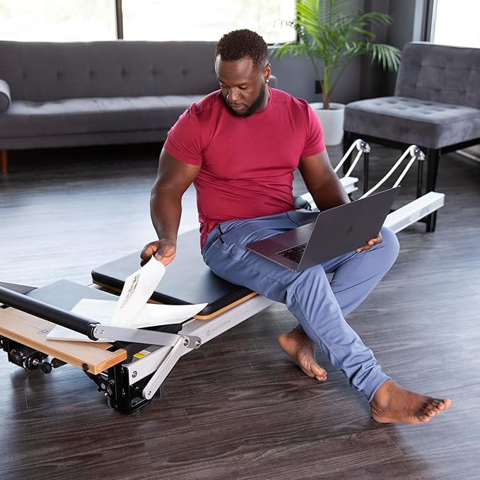 STOTT PILATES Manual - Essential Reformer/Reformer Essentiel (French)